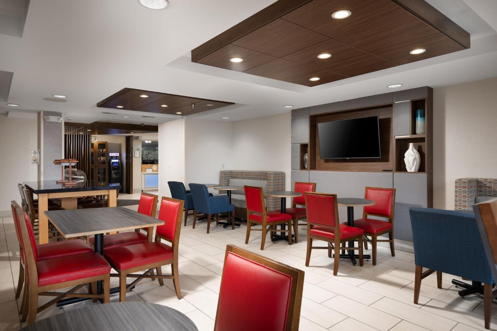 Holiday Inn Express & Suites Chattanooga-Hixson, An Ihg Hotel Buitenkant foto