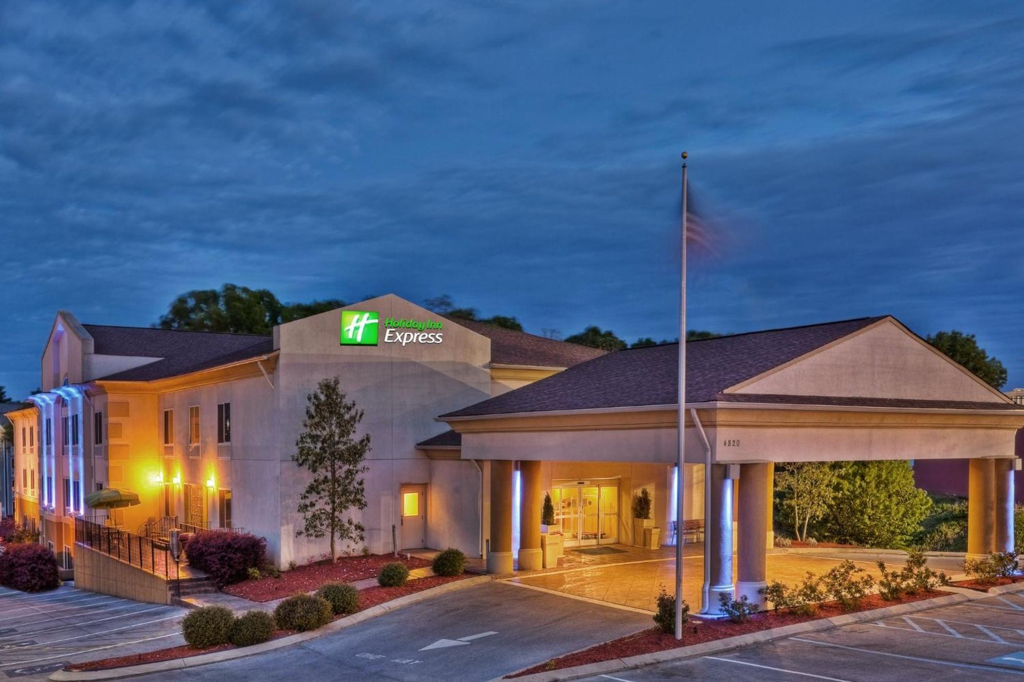 Holiday Inn Express & Suites Chattanooga-Hixson, An Ihg Hotel Buitenkant foto